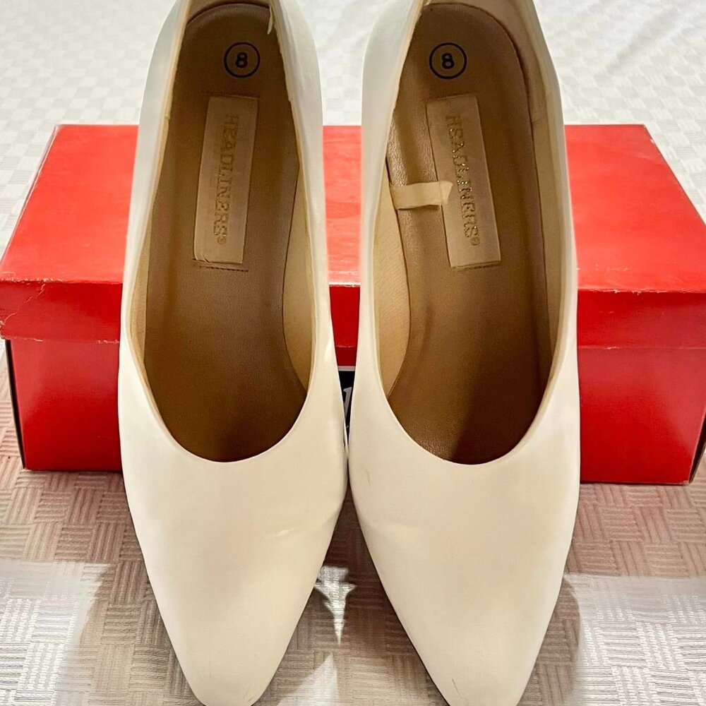 Size 8 Medium Headliners White High Heels